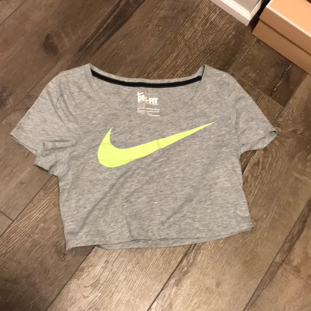Crop tee
